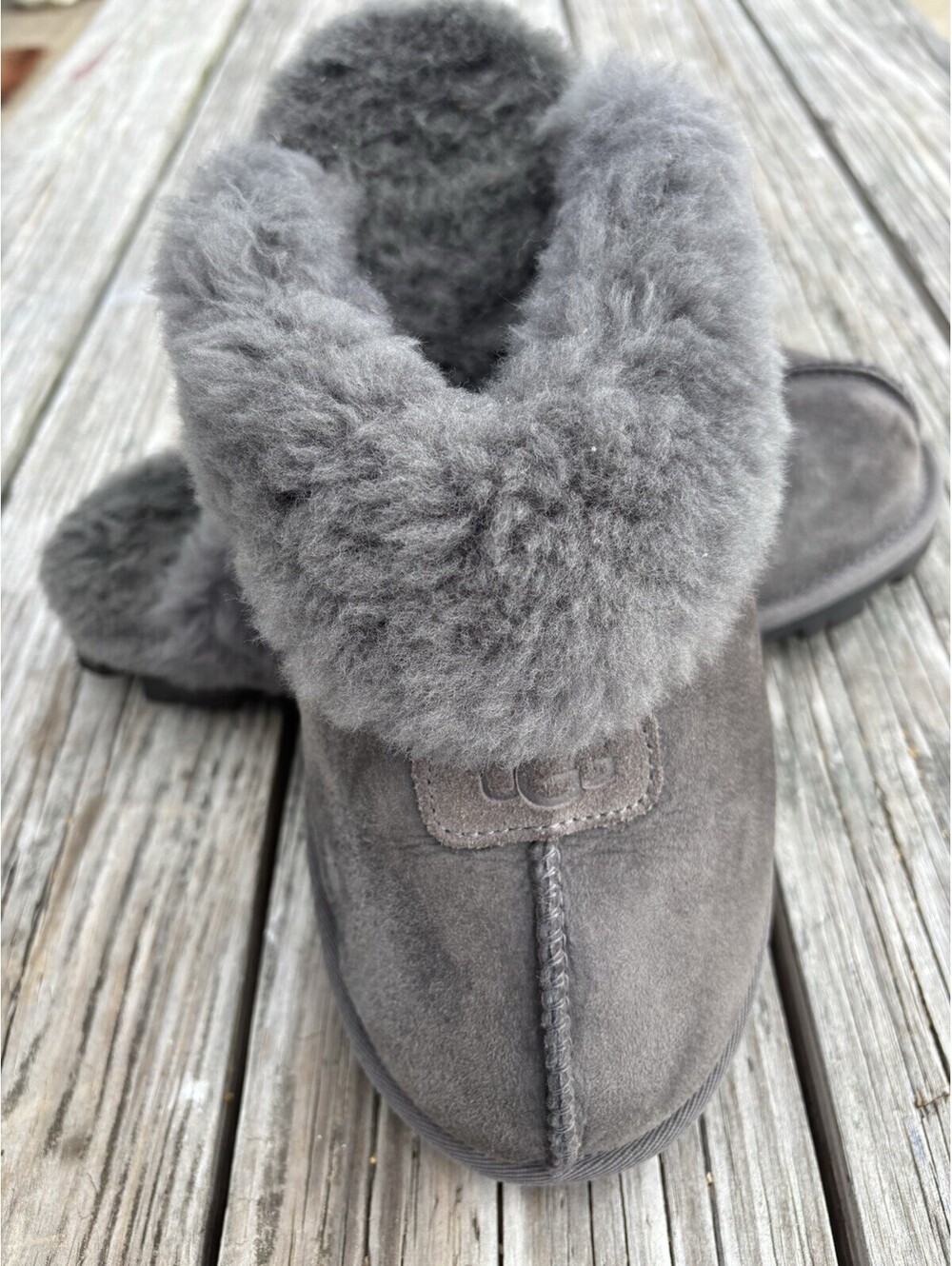 UGG Men’s Gray Suede Shearling Lined Slippers Size 11 EU 42
